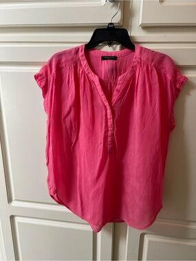 Maven West Pink Split V-Neck Cap Sleeve Blouse